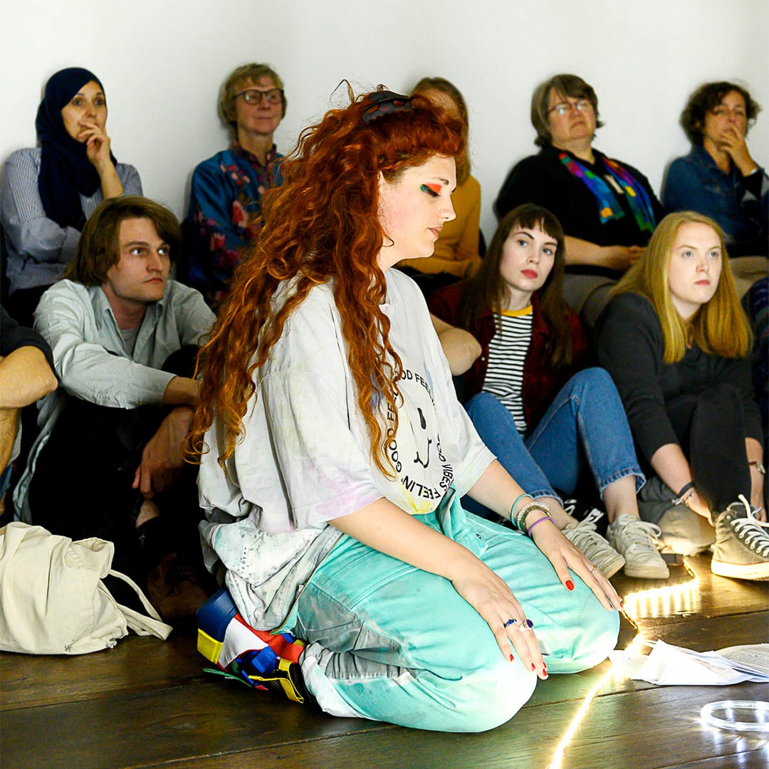 <figcaption></figcaption>