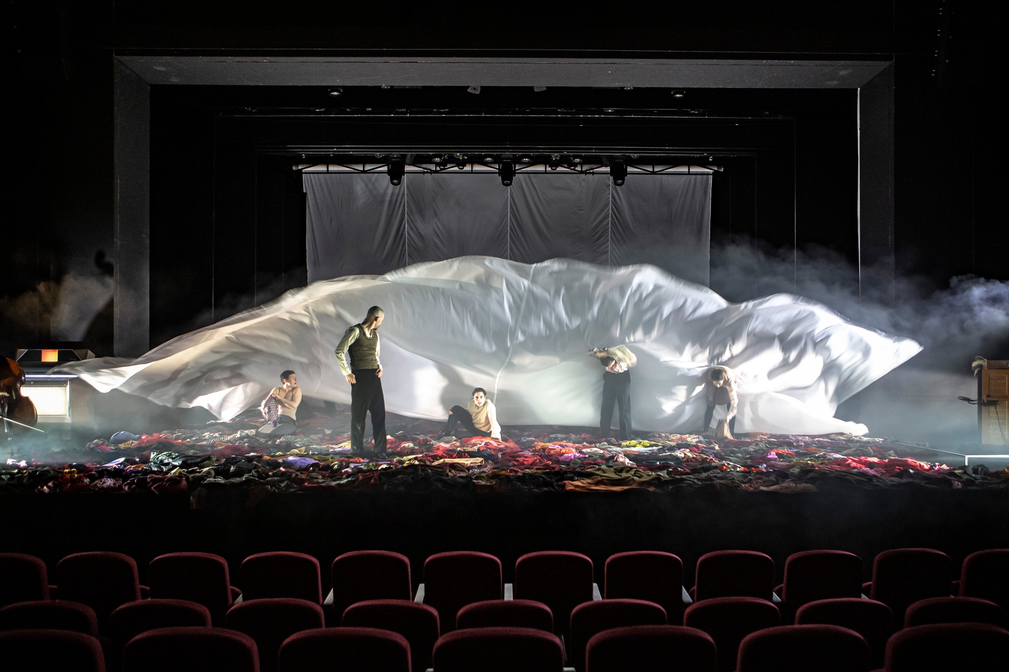 <figcaption></figcaption>